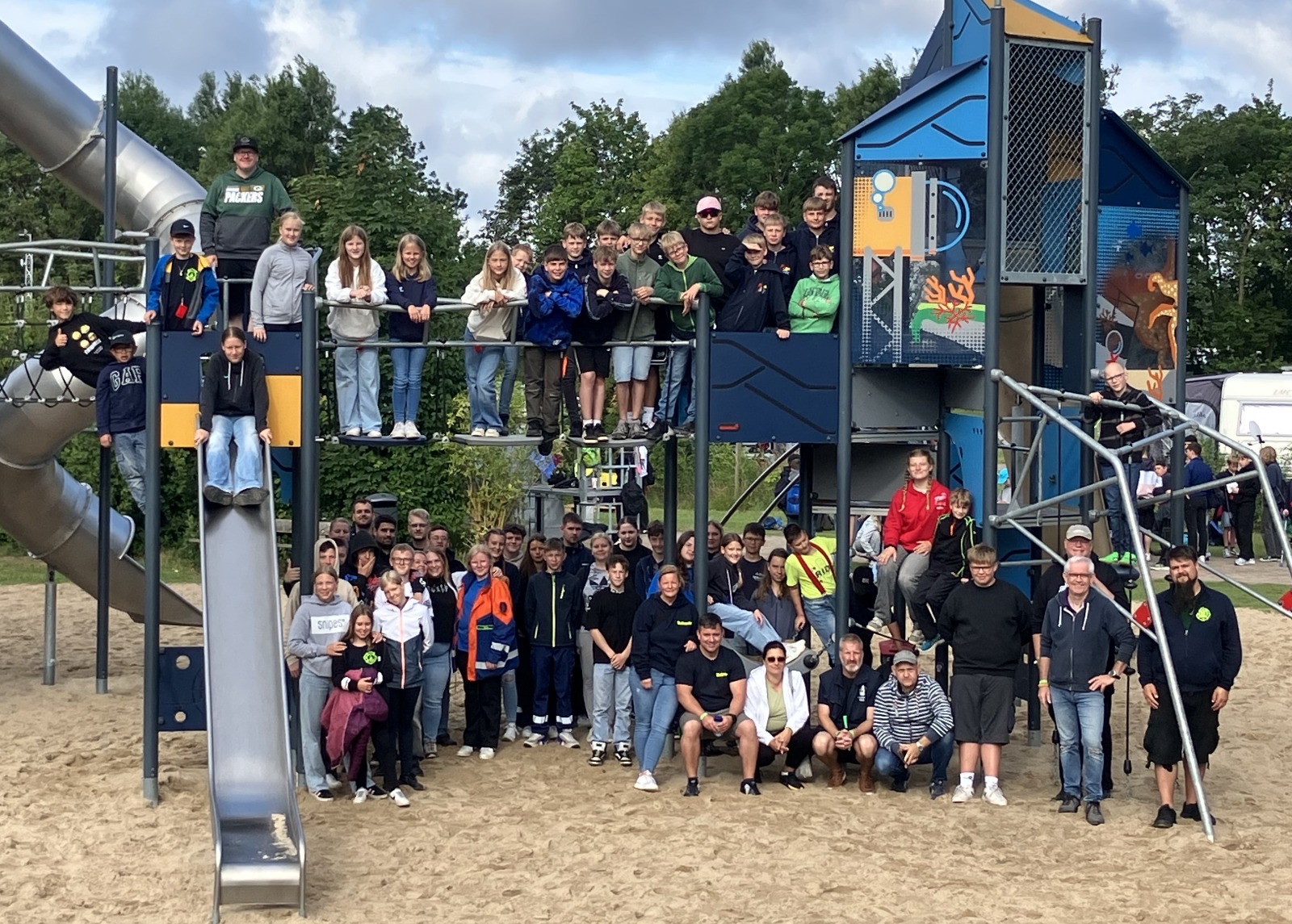 Gruppenbild aller Kinder und Betreuer der SG JF Thedinghausen